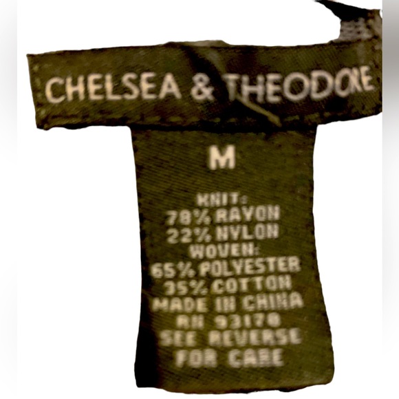 Chelsea & Theodore Ladies Long Sleeve Sweater Built In Collared Button Shirt - Picture 5 of 5